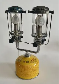 プリムス廃盤希少品ツインガスランタン「IP-200LA」+PRIMUS OD缶付のサムネイル