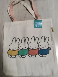 新品未使用 ミッフィー トートバッグ カラフル