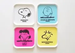 PEANUTS キャラクター皿 4枚セット