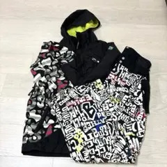 スノーボードウェアセット（ジャケット・パンツ）