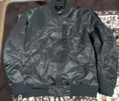 週末値下げ　復刻版美品ユニクロ＋JハイブリッドダウンオーバーサイズＭA–1 XL