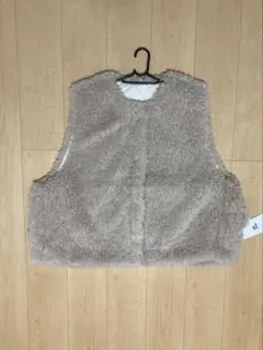 アイボリー ボア付きキルティングベスト Mサイズ