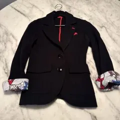 ブラック テーラードジャケット コミック柄袖
