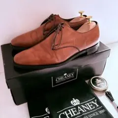 おまけ付きJoseph Cheaneyプレーントゥ UK8のサムネイル