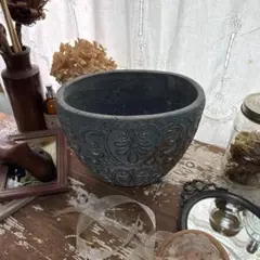 装飾的なブルーグレー植木鉢　プランター　フラワーポット　ガーデニング　雑貨