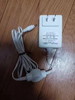 TOSHIBA　アダプター　AC-CRX71