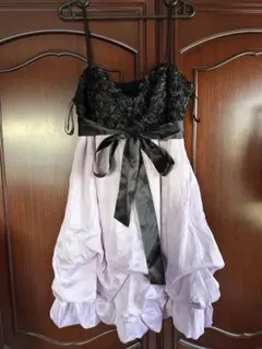 パーティードレス 黒とラベンダー Aライン