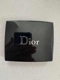 Dior アイシャドウパレット 689 Contour サンククルールクチュール