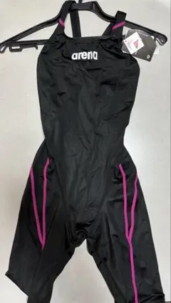 arena スポーツ用水着