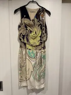 新品タグ付 エトロ XL ペイズリープリント半袖ストレッチジャージーワンピース 新品タグ付 エトロ XL ペイズリープリント半袖ストレッチジャージー