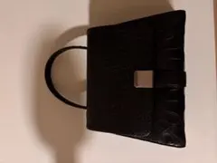 【美品】クロコダイル風本革ハンドバッグ