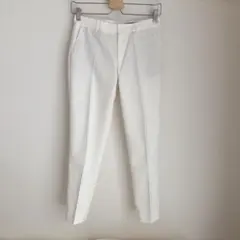 アンタイトル ホワイトパンツのサムネイル