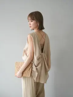 新品】Amiur シャイニー ブラウス3点セット - メルカリ