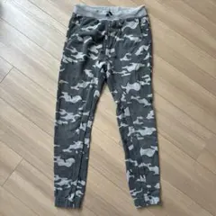 ZARA KIDS 迷彩柄グレーのスウェットパンツ 13-14歳用