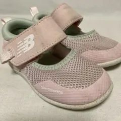 New Balance ベビーシューズ ピンクウォーターシューズ