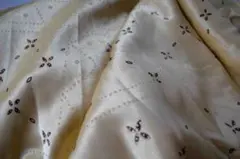 イタリア製サテンジャガ－ドプリント幅110ｃｍ長さ2.0Mポリエステル100%