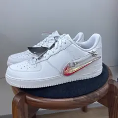 Nike Air Force 1 ホワイト メタリックスウッシュ 28.0cm