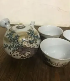 美品　九谷焼　政山　急須&湯呑み3個セット　金彩が美しい　ポット　緑茶