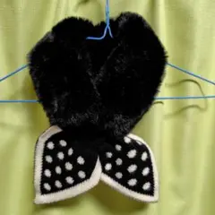 リボン型マフラー 黒と白のドット柄