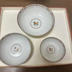 たち吉の花柄デザインの陶器製ボウル（中鉢）5個セット - メルカリ