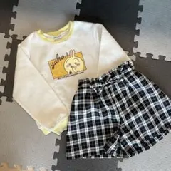 ちいかわ　うさぎ　裏起毛トレーナー　ショートパンツ　ぷにるんず　ステッカー付き