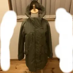 オリーブ色 フード付きダッフルコート