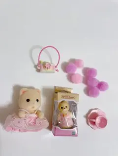 ハ*ロ様 【ピンク推し】ピンクガチャ詰めポーチ。◯シルバニア