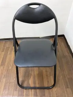 【中古】パイプチェア（折りたたみ椅子）　ブラック（黒）