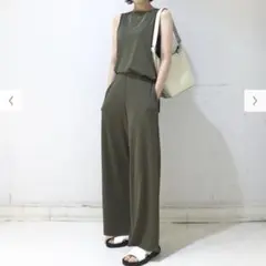 ユニクロ　ノースリーブ セットアップ　美品