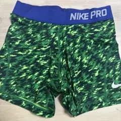 Nike Pro Dri-FIT グリーン迷彩 ハーフパンツ 女子