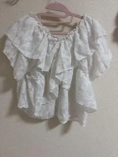 【処分セール中】フリル ブラウス ホワイト 半袖