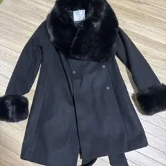 CECIL McBEE ブラックファー襟ロングコート