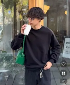nugu clutch ルーズフィットラウンドスウェットシャツ