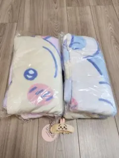 ちいかわ 超BIGマイヤーブランケット (ちいかわ リストバンドキーホルダー付)