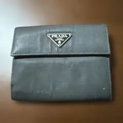 PRADA ブラック ナイロン 二つ折り財布