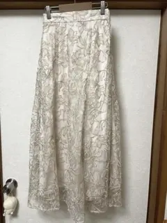 GRL 刺繍フレアスカート