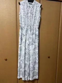 グレースコンチネンタル　オーナメントプリントサロペット