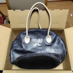 ★☆キタムラ　黒レザー ハンドバッグ ベージュハンドル