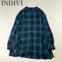 インディヴィ 美品 チェック バンドカラー ペプラムブラウス レーヨン フレア