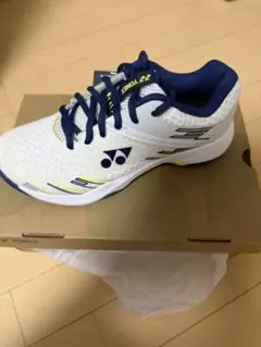 [新品・箱付き] YONEX パワーカスケードアクセル シューズのサムネイル