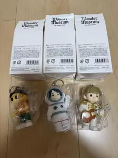 未使用 Wonder museum MVキーホルダー 3人セット - メルカリ