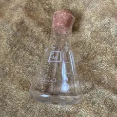 [코르크 마개가 달린 호텔 쇼콜라 유리 병]