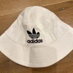 adidas アディダス バケットハット ホワイトのサムネイル
