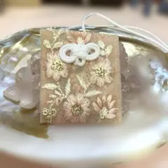 Item thumbnail for item 7b4f4b0a-c4ff-48b3-b843-640e11d28bd6