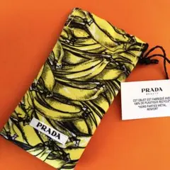 PRADA ノベルティ リップポーチ バナナ未使用