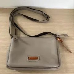 Dakota ショルダーバッグ グレージュ レザー