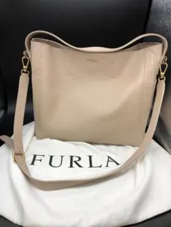 美品　FURLA フルラ　ショルダーバッグ　2Way 肩掛け　内部ペン跡小のサムネイル