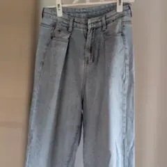 ライトブルー 　ワイドレッグデニム ハイウエスト