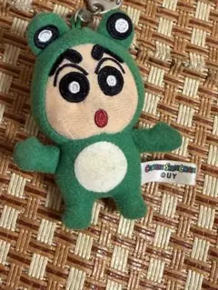 韓国限定クレヨンしんちゃん カエル着ぐるみキーホルダー