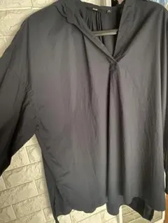 ダークネイビー　UNIQLO XL 長袖シャツ